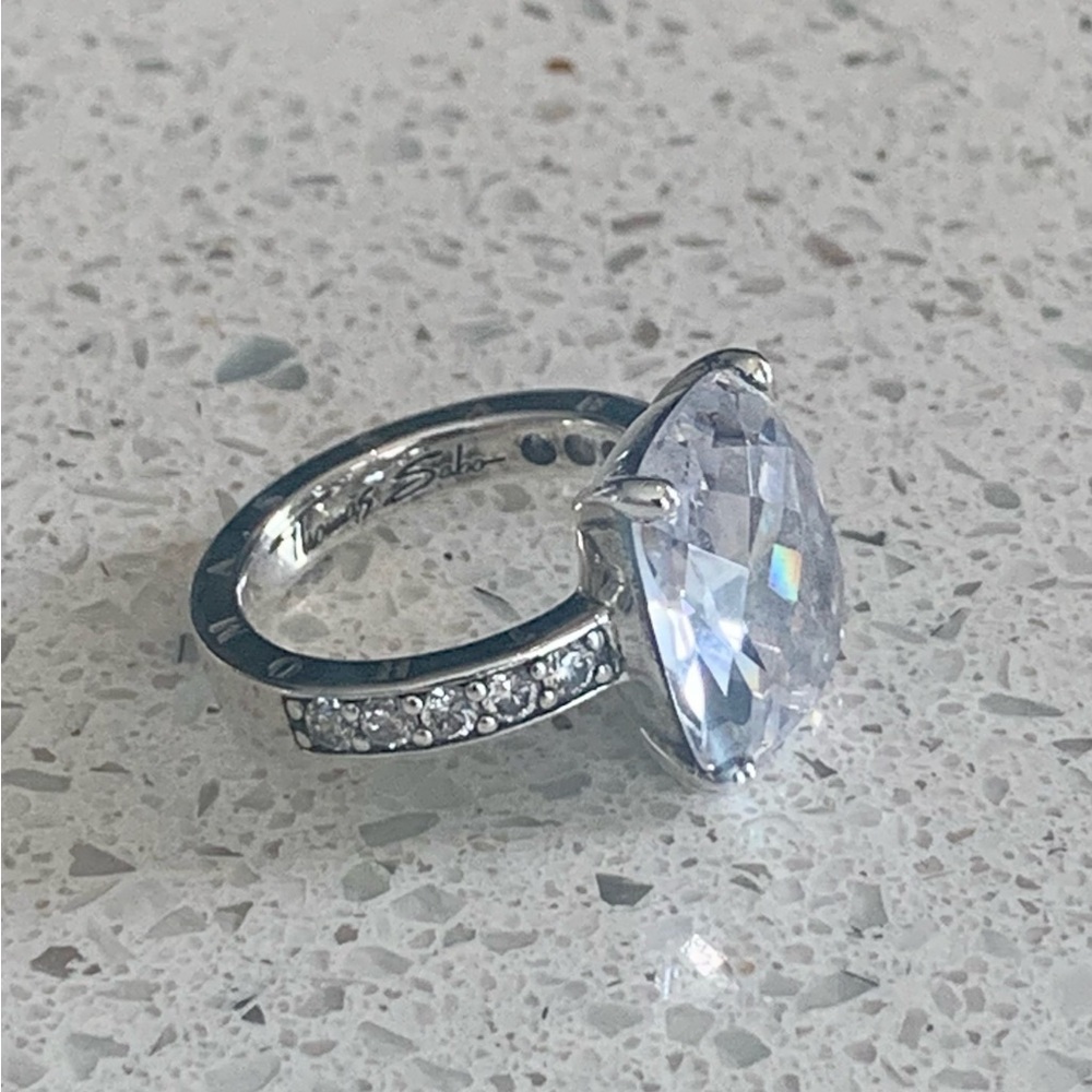 Elegant Silver Ring Thomas Sabo
